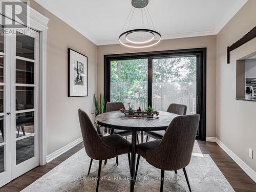 382 Lynett Crescent, Richmond Hill (Crosby), ON - Indoor Photo Showing Dining Room