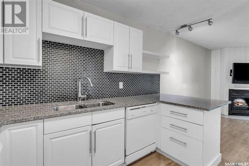 405 512 4Th Avenue N, Saskatoon, SK - Indoor Photo Showing Kitchen