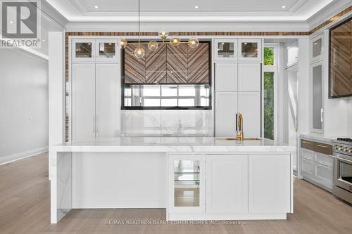 68 Seabreeze Crescent, Hamilton (Lakeshore), ON - Indoor Photo Showing Kitchen