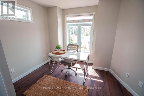 B - 489 East Avenue, Kitchener, ON - Indoor Photo Showing Office