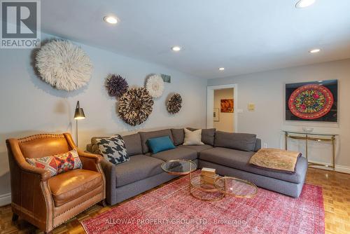 189 Banbury Road, Toronto, ON - Indoor Photo Showing Living Room