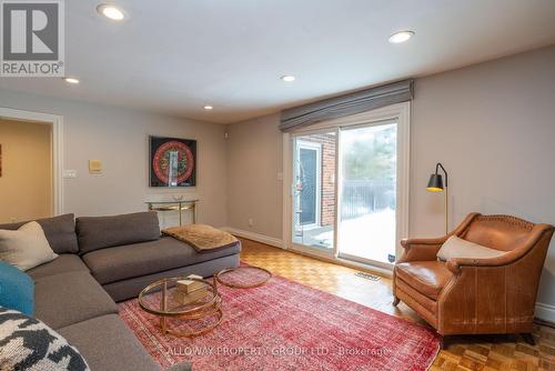 189 Banbury Road, Toronto, ON - Indoor Photo Showing Living Room