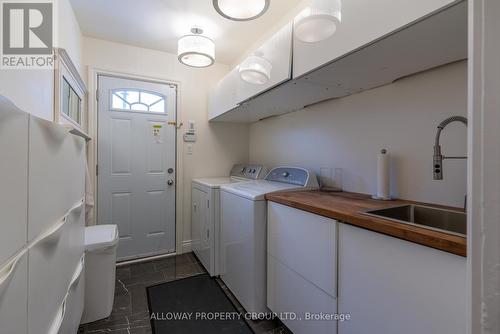 189 Banbury Road, Toronto (Banbury-Don Mills), ON - Indoor Photo Showing Laundry Room