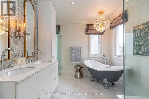 189 Banbury Road, Toronto, ON - Indoor Photo Showing Bathroom