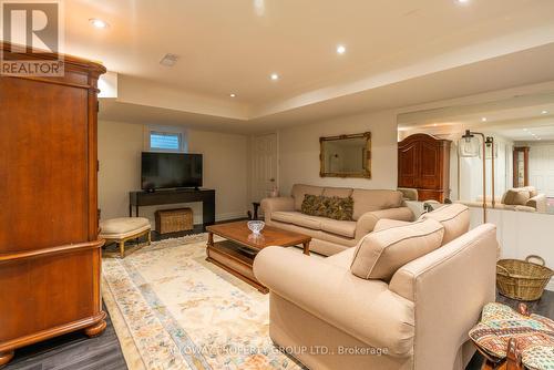 189 Banbury Road, Toronto (Banbury-Don Mills), ON - Indoor Photo Showing Living Room