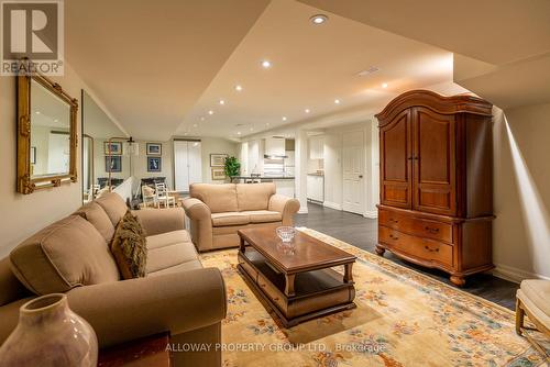 189 Banbury Road, Toronto (Banbury-Don Mills), ON - Indoor Photo Showing Living Room