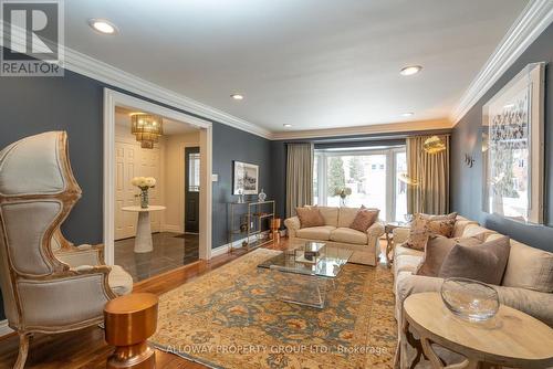 189 Banbury Road, Toronto, ON - Indoor Photo Showing Living Room