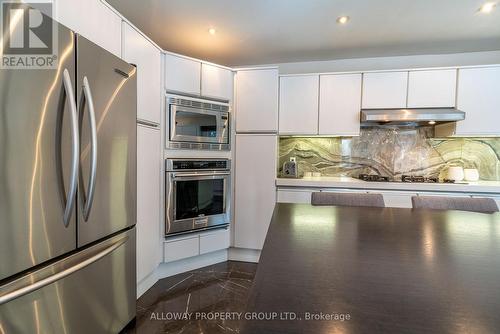 189 Banbury Road, Toronto (Banbury-Don Mills), ON - Indoor Photo Showing Kitchen