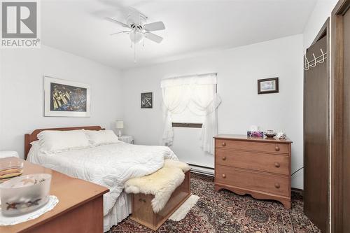 1745 Queen St E, Sault Ste. Marie, ON - Indoor Photo Showing Bedroom