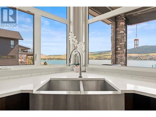 7486 Tronson Road, Vernon, BC - Indoor Photo Showing Kitchen With Double Sink