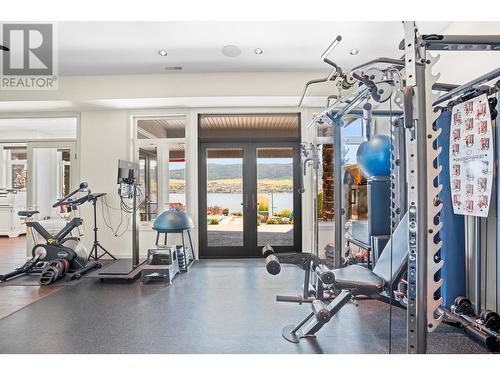 7486 Tronson Road, Vernon, BC - Indoor Photo Showing Gym Room