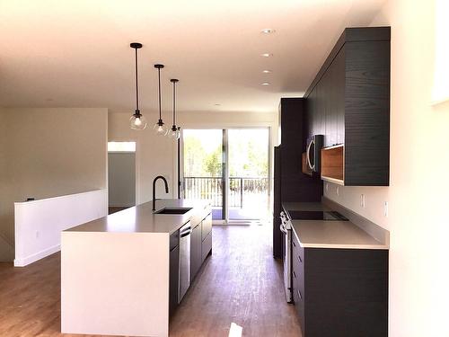 610 Ponderosa Drive, Kimberley, BC - Indoor Photo Showing Kitchen