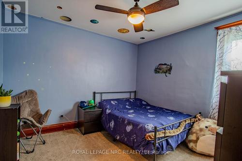 51 Phipps Street, Fort Erie, ON - Indoor Photo Showing Bedroom