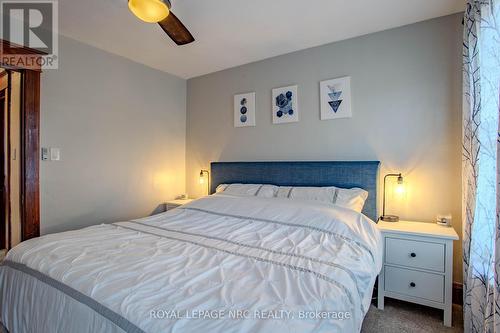 51 Phipps Street, Fort Erie, ON - Indoor Photo Showing Bedroom