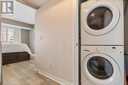 2406 - 275 Yorkland Road, Toronto (Henry Farm), ON - Indoor Photo Showing Laundry Room