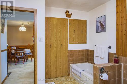 65 South Trent Street, Quinte West, ON - Indoor Photo Showing Bathroom