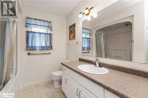 53A Isabella Street, Parry Sound, ON - Indoor Photo Showing Bathroom