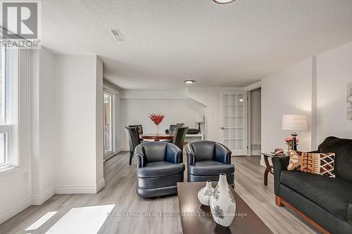 5 - 80 Sarah Lane, Oakville (Bronte West), ON - Indoor Photo Showing Living Room