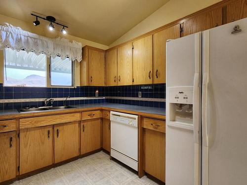 1239 Semlin Drive, Ashcroft, BC - Indoor Photo Showing Kitchen With Double Sink