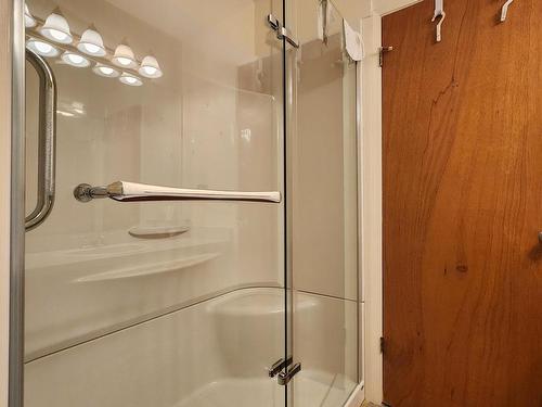 1239 Semlin Drive, Ashcroft, BC - Indoor Photo Showing Bathroom