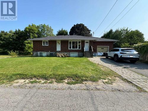 11 Gleason Avenue, Markham (Old Markham Village), ON - Outdoor