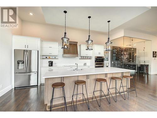 1677 Travertine Drive, Lake Country, BC - Indoor Photo Showing Kitchen With Upgraded Kitchen