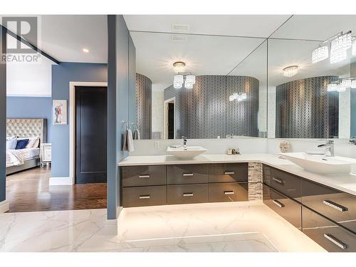 1677 Travertine Drive, Lake Country, BC - Indoor Photo Showing Bathroom