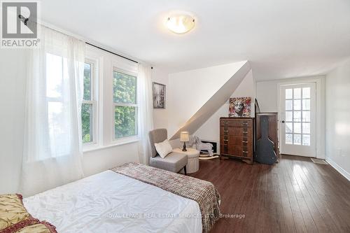 625 Beach Boulevard, Hamilton (Hamilton Beach), ON - Indoor Photo Showing Bedroom