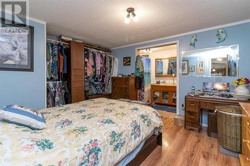 1781 Herd Rd, Duncan, BC - Indoor Photo Showing Bedroom