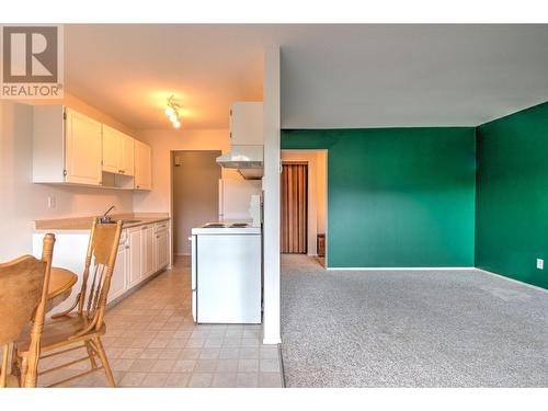 3505 38 Street Unit# 227, Vernon, BC - Indoor Photo Showing Kitchen