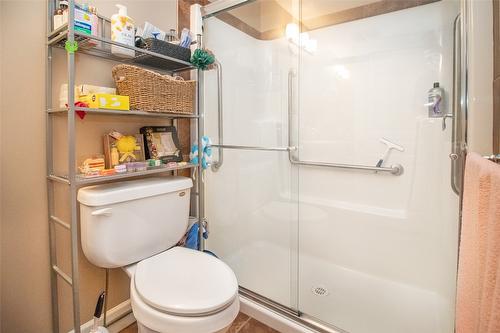 14-1342 Shaunna Road, Kelowna, BC - Indoor Photo Showing Bathroom