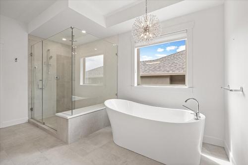 616 Denali Drive, Kelowna, BC - Indoor Photo Showing Bathroom