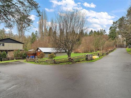 2940 Horton Rd, Mill Bay, BC 