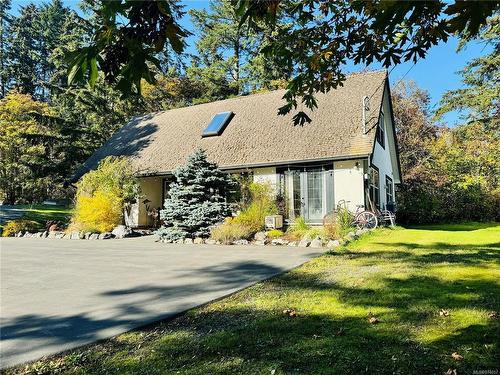 2940 Horton Rd, Mill Bay, BC 