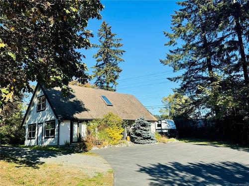 2940 Horton Rd, Mill Bay, BC 