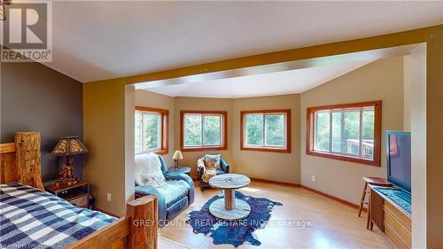 305771 South Line A Road, Grey Highlands, ON - Indoor Photo Showing Bedroom