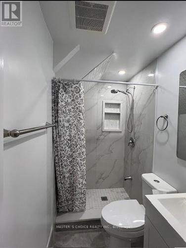 Bsmt - 92 Loganberry Crescent, Toronto (Hillcrest Village), ON - Indoor Photo Showing Bathroom