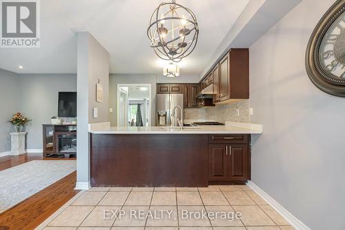 84 Tianalee Crescent, Brampton (Fletcher'S Meadow), ON - Indoor Photo Showing Kitchen