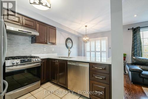 84 Tianalee Crescent, Brampton, ON - Indoor Photo Showing Kitchen With Double Sink With Upgraded Kitchen