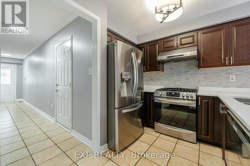 84 Tianalee Crescent, Brampton (Fletcher'S Meadow), ON - Indoor Photo Showing Kitchen With Upgraded Kitchen