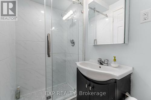 84 Tianalee Crescent, Brampton (Fletcher'S Meadow), ON - Indoor Photo Showing Bathroom