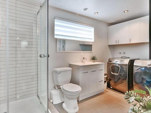 Salle de bains - 31 111E Avenue O., Blainville, QC - Indoor Photo Showing Laundry Room