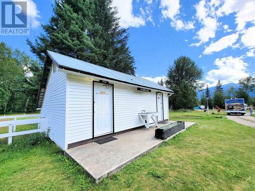 2435 E 16 Highway, Mcbride, BC - Outdoor