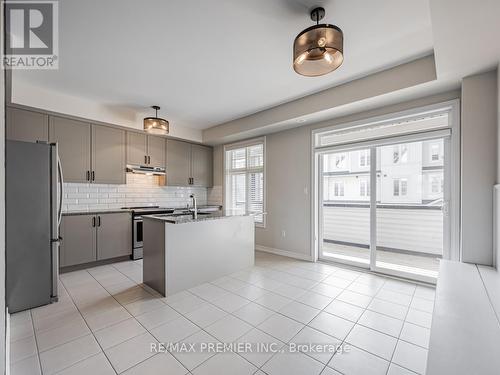 14 Westbury Way, Whitby (Brooklin), ON - Indoor Photo Showing Kitchen