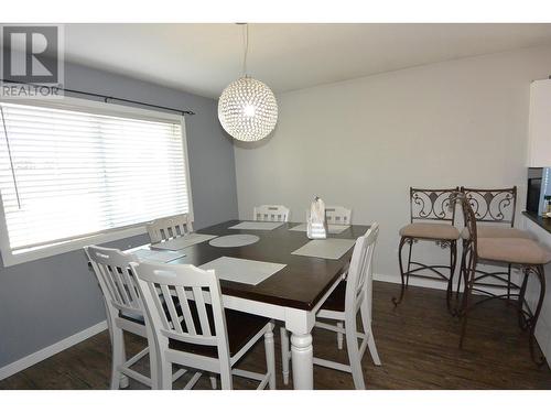 4222 Mountainview Crescent, Smithers, BC - Indoor Photo Showing Dining Room