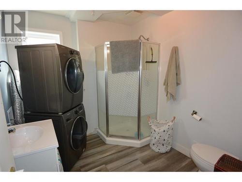 4222 Mountainview Crescent, Smithers, BC - Indoor Photo Showing Laundry Room