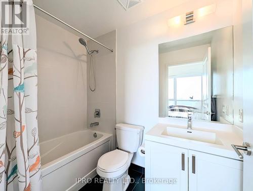 2721 - 8 Nahani Way, Mississauga, ON - Indoor Photo Showing Bathroom