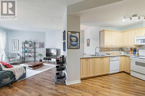 411 - 135 James Street S, Hamilton (Corktown), ON - Indoor Photo Showing Kitchen