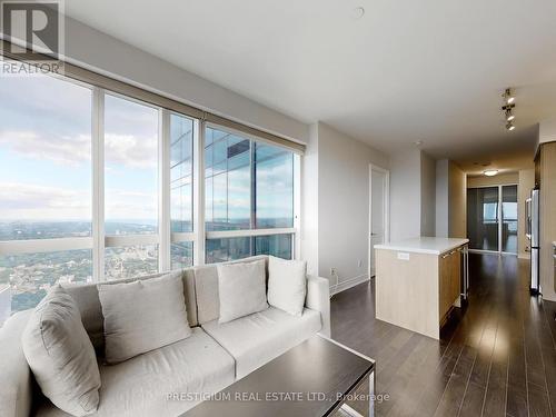 6901 - 388 Yonge Street, Toronto (Bay Street Corridor), ON - Indoor Photo Showing Living Room