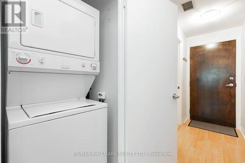 409 - 12 Yonge Street, Toronto (Waterfront Communities), ON - Indoor Photo Showing Laundry Room